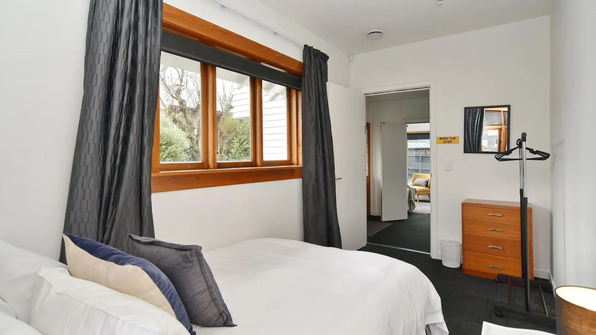 Grand Heritage 5 Brms Cbd Villa With Carparks Christchurch
