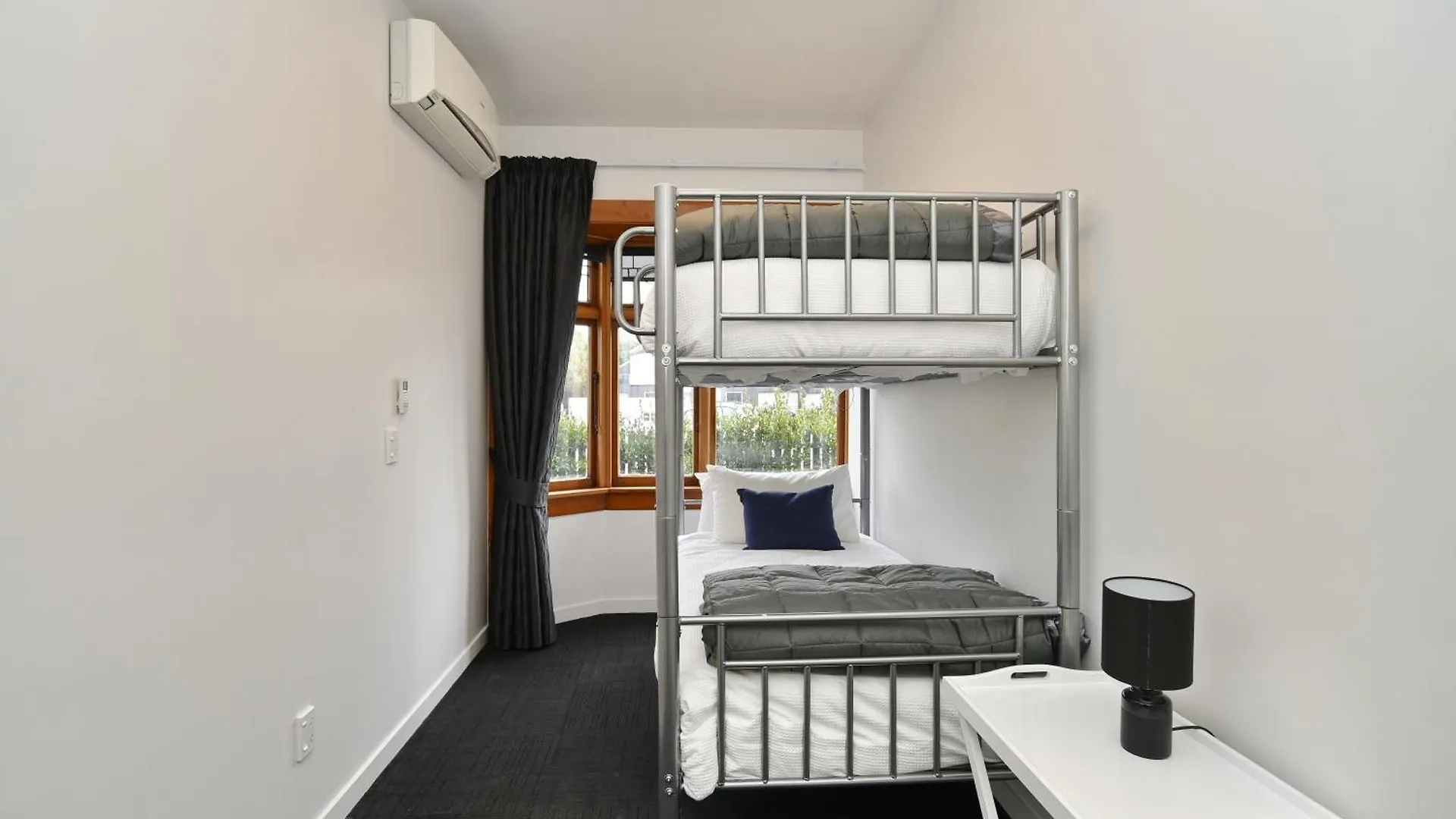 Grand Heritage 5 Brms Cbd Villa With Carparks Christchurch