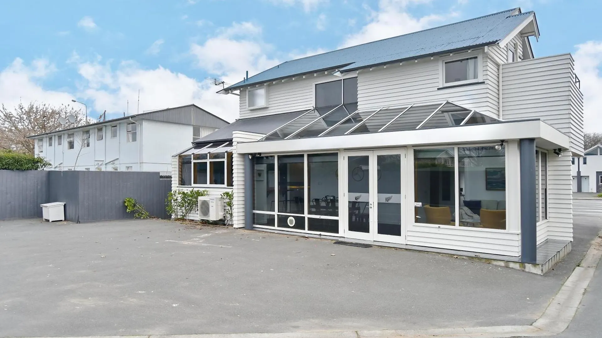 Grand Heritage 5 Brms Cbd Villa With Carparks Christchurch 0*,